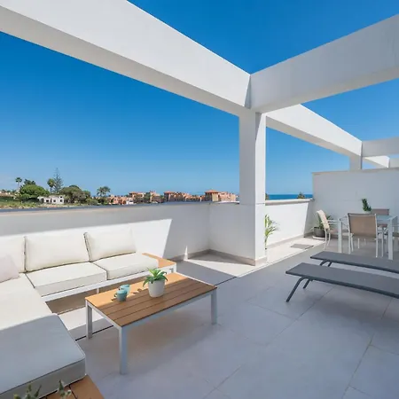 Bright With Private Terrace By Caseo