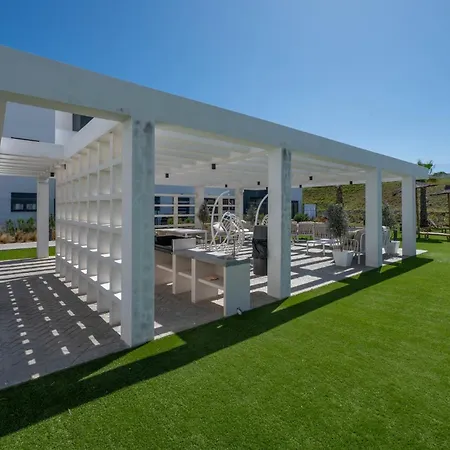Apartament Bright With Private Terrace By Caseo